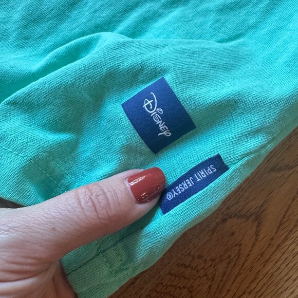 Walt Disney World Glitter Spirit Jersey Little Mermaid Colors Size Small - Picture 6 of 14